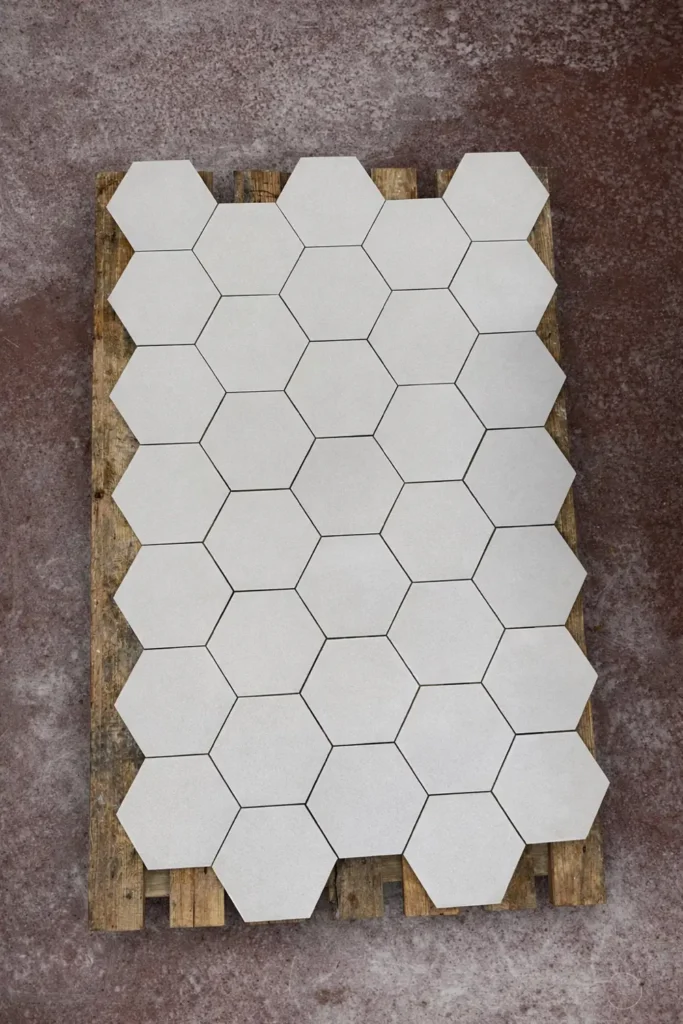 Découpe en octogone OPALE PLINTHES SERVICE-2